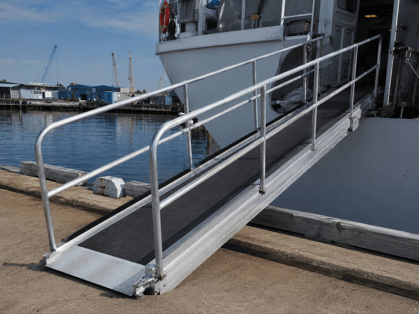 Hatches, Gangways and Deck Equipment — photo 4